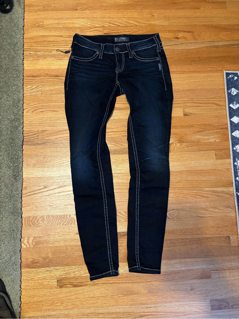 NWOT Silver Jeans Aiko Mid Super Skinny jeans size 26/31